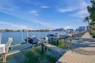 9566 Gulf Shore DR 201, Naples, FL 34108