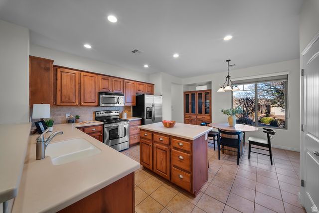 1757 N SUMMERHILL CIR, Washington, UT 84780