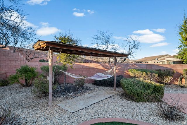 1757 N SUMMERHILL CIR, Washington, UT 84780