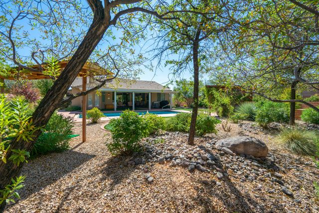 1757 N SUMMERHILL CIR, Washington, UT 84780