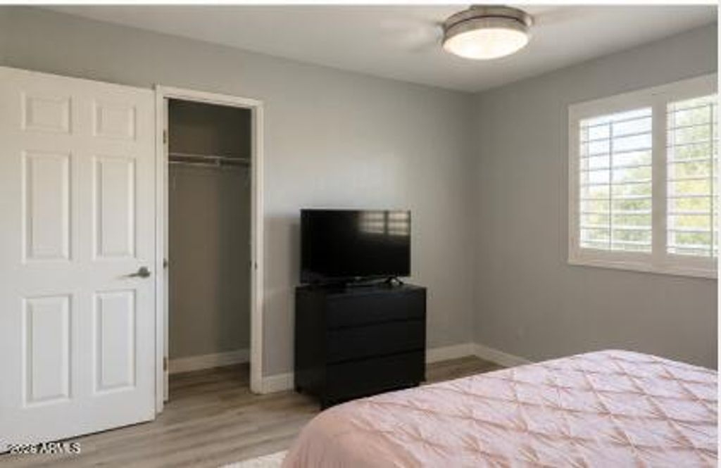 Image 10 of property listing at 1217 N GRANITE REEF Road, Scottsdale, AZ 85257