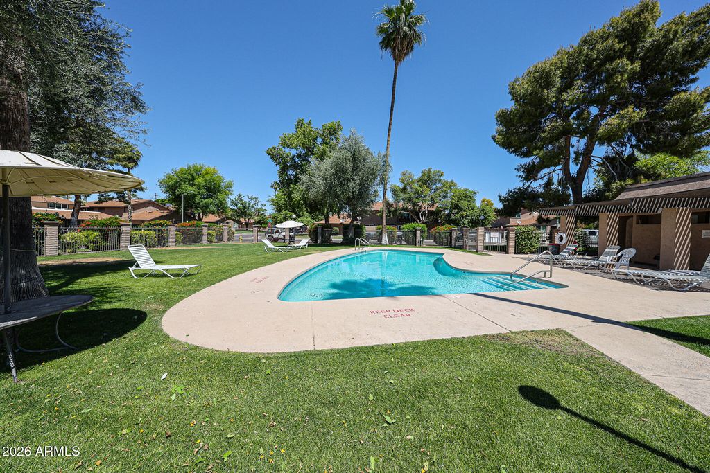 Image 17 of property listing at 1217 N GRANITE REEF Road, Scottsdale, AZ 85257