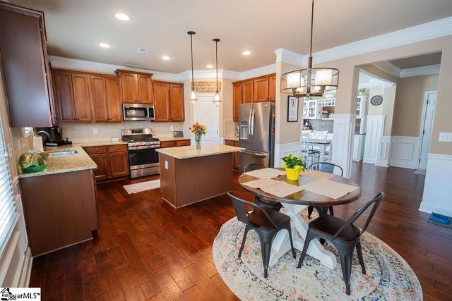 400 Bridge Crossing Drive, Simpsonville, SC 29681