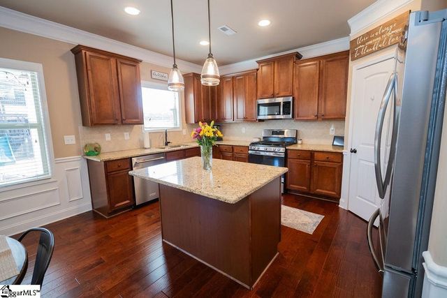 400 Bridge Crossing Drive, Simpsonville, SC 29681