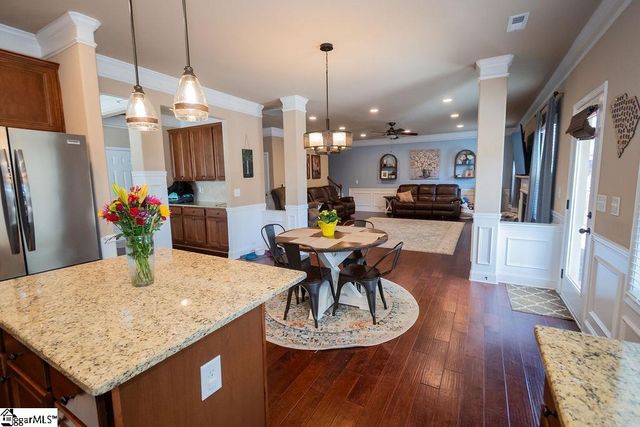 400 Bridge Crossing Drive, Simpsonville, SC 29681