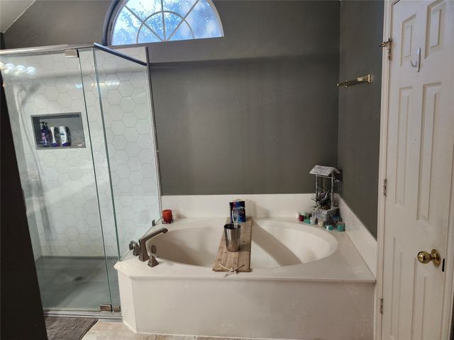 923 Granview Drive, Lewisville, TX 75067