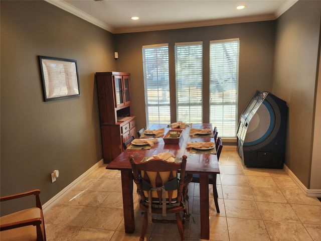 923 Granview Drive, Lewisville, TX 75067