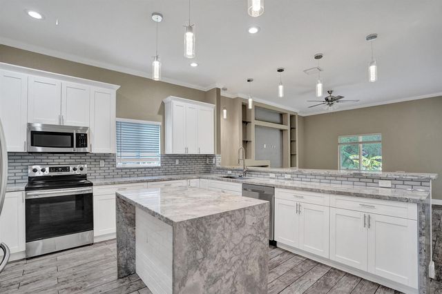 434 NW 21st Avenue, Pompano Beach, FL 33069