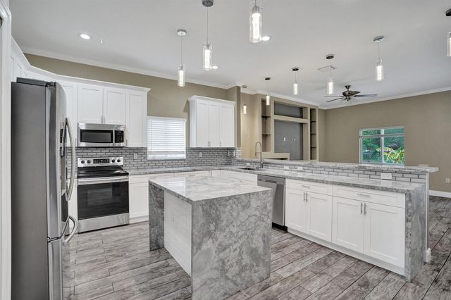 434 NW 21st Avenue, Pompano Beach, FL 33069