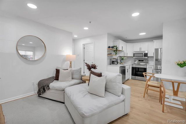 4236 Schaefer Road, Dearborn, MI 48126