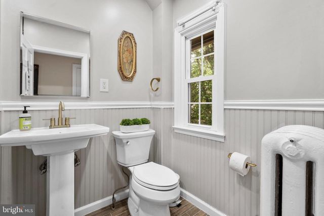 14 WINDSOR CIR, Springfield, PA 19064