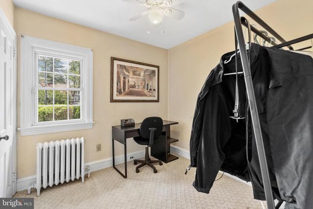 14 WINDSOR CIR, Springfield, PA 19064