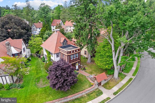 14 WINDSOR CIR, Springfield, PA 19064