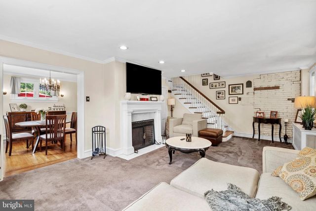14 WINDSOR CIR, Springfield, PA 19064