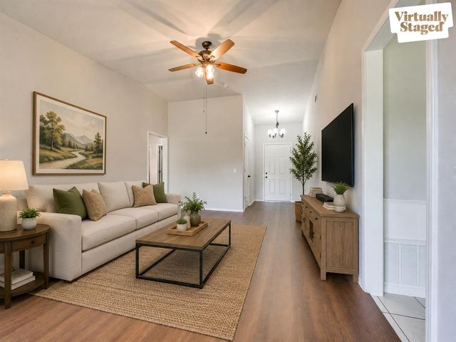 1049 SW 3rd Street, Moore, OK 73160