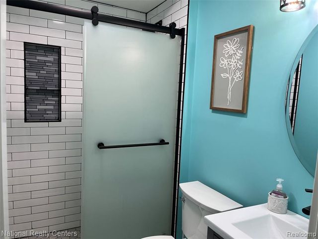 15719 Golden Drive, Macomb, MI 48044