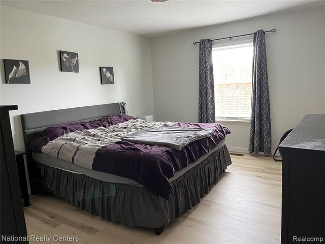 15719 Golden Drive, Macomb, MI 48044