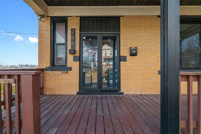 256 E Meyers St, Carrick, PA 15210