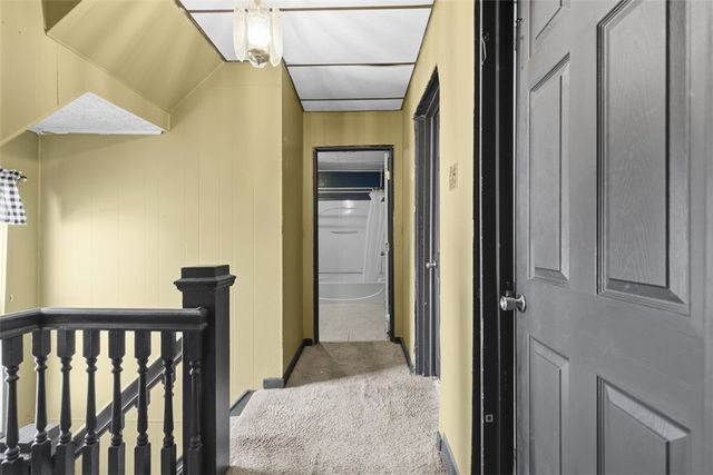 256 E Meyers St, Carrick, PA 15210