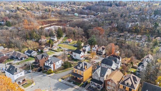 256 E Meyers St, Carrick, PA 15210