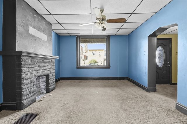 256 E Meyers St, Carrick, PA 15210