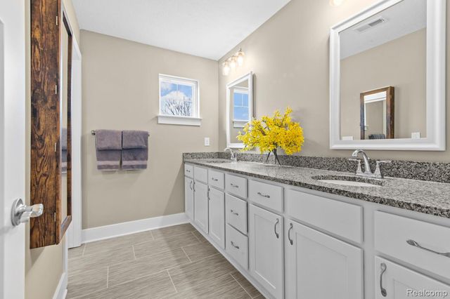 1035 Engelhardt Strasse Street, Spring Arbor Township, MI 49201