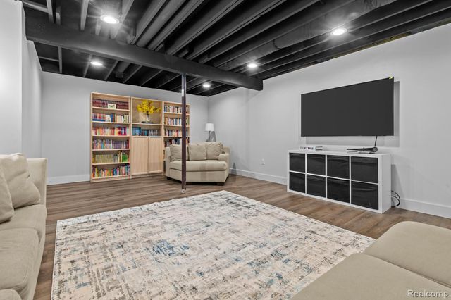 1035 Engelhardt Strasse Street, Spring Arbor Township, MI 49201