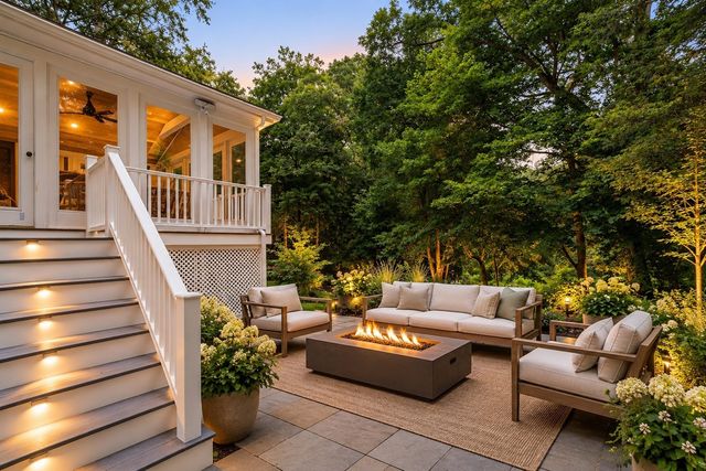 42 Sheridan Rd, Wellesley, MA 02481