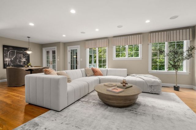 42 Sheridan Rd, Wellesley, MA 02481