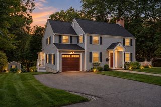 42 Sheridan Rd, Wellesley, MA 02481