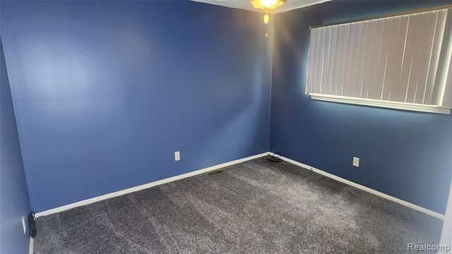 331 Detroit Street, Trenton, MI 48183