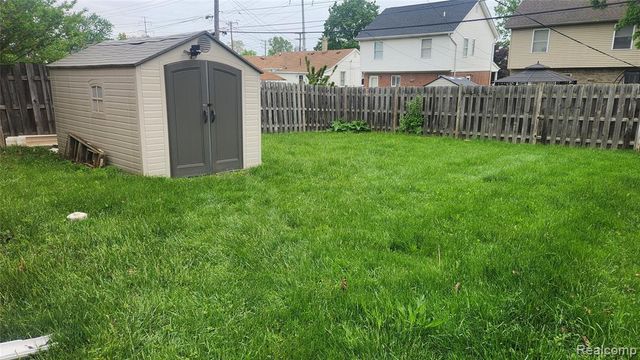 331 Detroit Street, Trenton, MI 48183