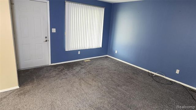 331 Detroit Street, Trenton, MI 48183