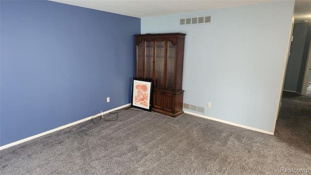 331 Detroit Street, Trenton, MI 48183