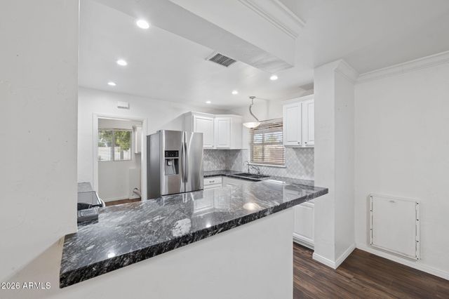 1802 E MISSOURI Avenue, Phoenix, AZ 85016