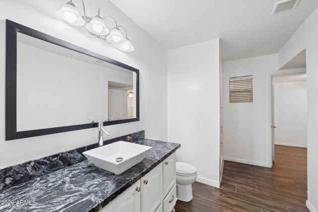 1802 E MISSOURI Avenue, Phoenix, AZ 85016