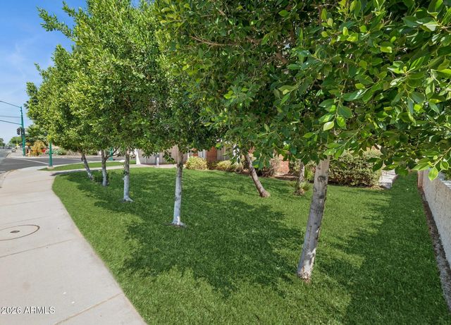 1802 E MISSOURI Avenue, Phoenix, AZ 85016