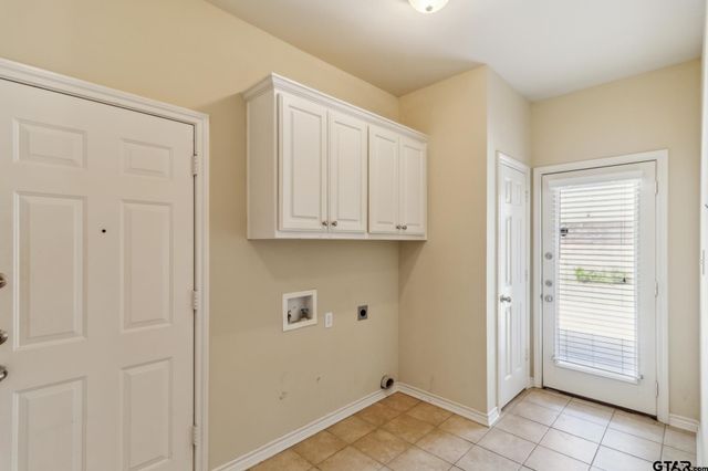 3975 Chapel Woods Blvd, Tyler, TX 75707