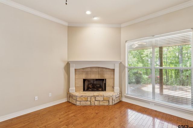 3975 Chapel Woods Blvd, Tyler, TX 75707