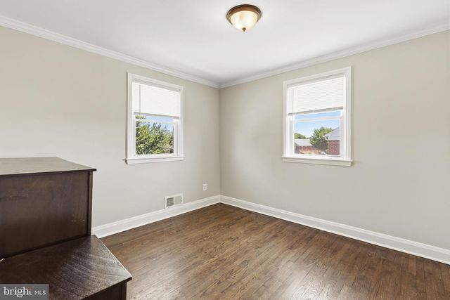 1733 WHITE OAK AVE, Parkville, MD 21234