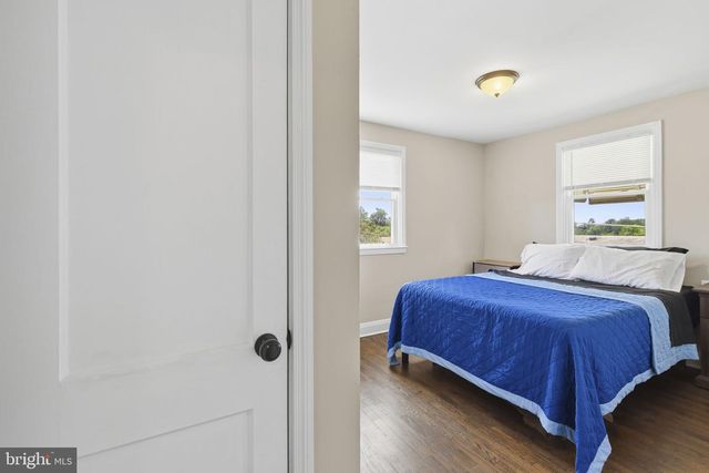 1733 WHITE OAK AVE, Parkville, MD 21234