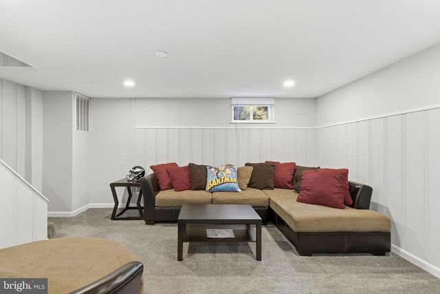 1733 WHITE OAK AVE, Parkville, MD 21234