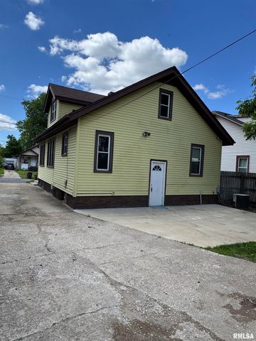 715 W CORRINGTON Avenue, Peoria, IL 61604