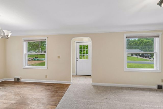 5810 Main Street W, Maple Plain, MN 55359