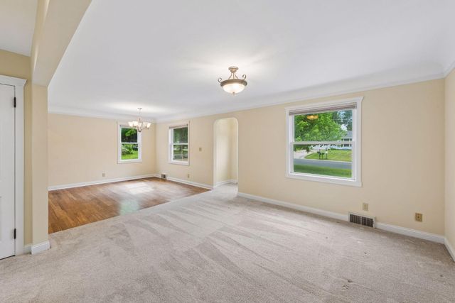 5810 Main Street W, Maple Plain, MN 55359