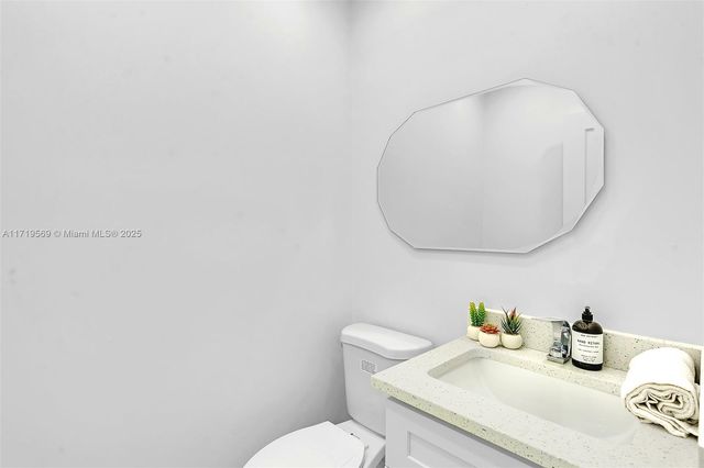 4024 Jefferson St, Hollywood, FL 33021