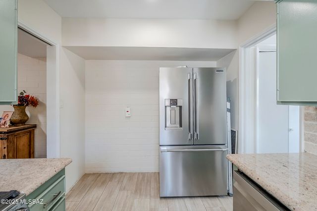 468 W Esperanza Boulevard, Green Valley, AZ 85614