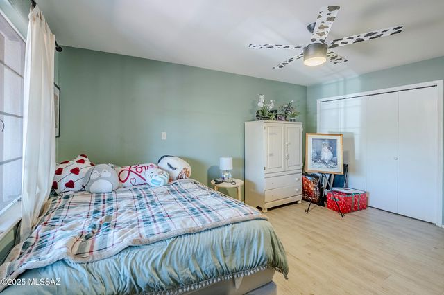 468 W Esperanza Boulevard, Green Valley, AZ 85614