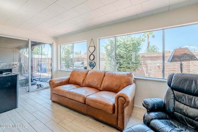 468 W Esperanza Boulevard, Green Valley, AZ 85614