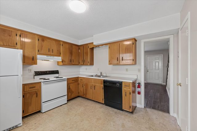 1531 E Knollwood Cir, Clarksville, TN 37043